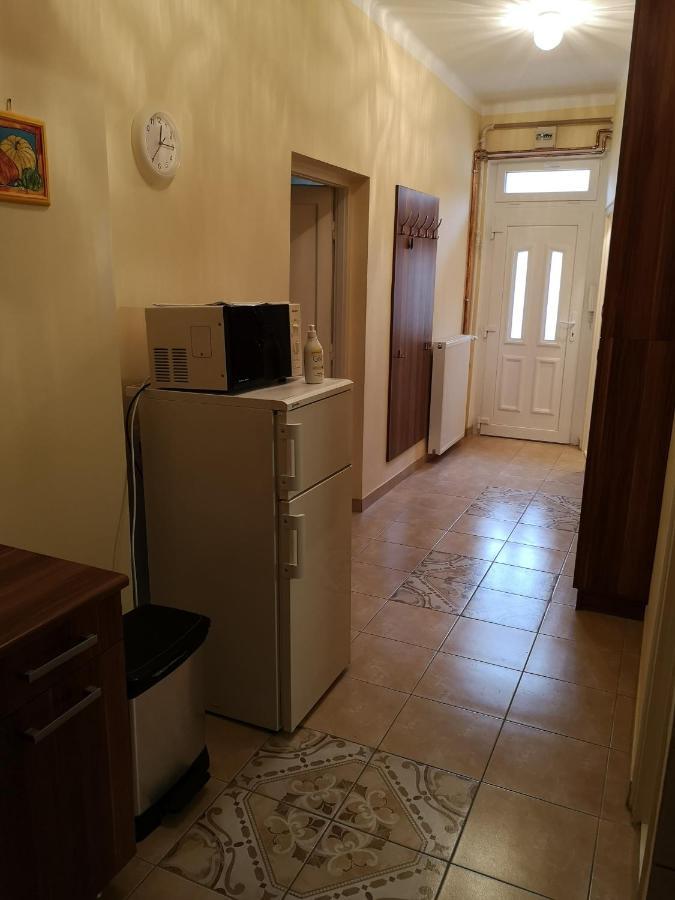 Veva Apartman - Eger Maganszallashely Экстерьер фото