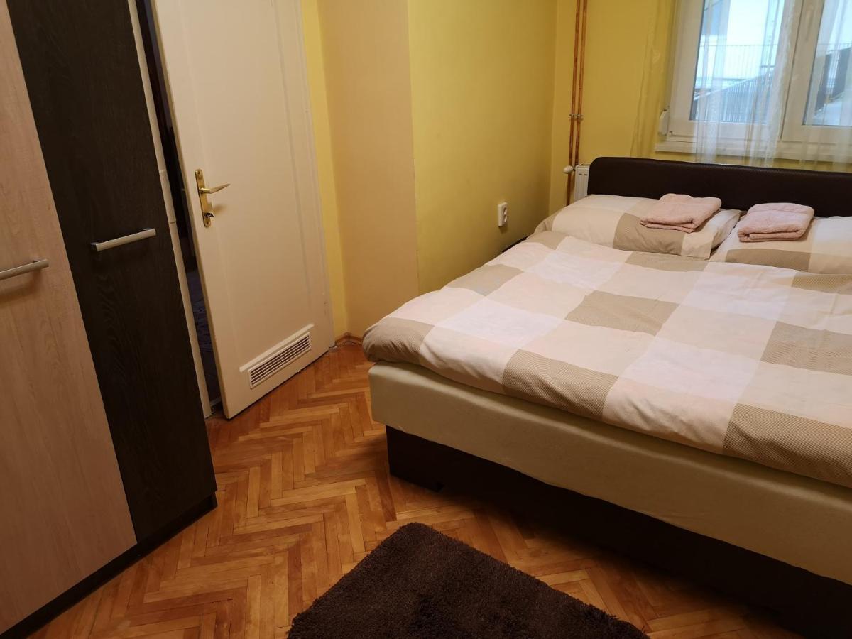 Veva Apartman - Eger Maganszallashely Экстерьер фото